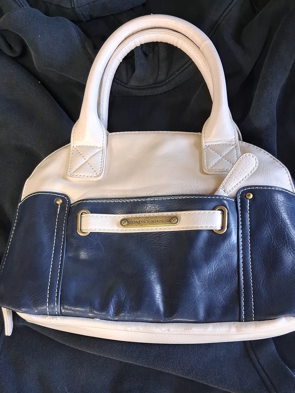 Stone Mountain Accessories Navy and Cream Two-Tone Satchel